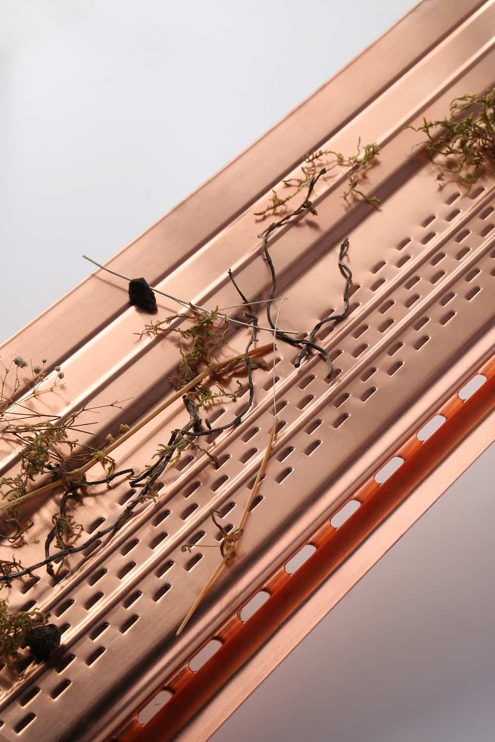 COPPER/GUTTER/GUARDS/GUARD/COVER/PROTECTION/HELMET/LEAF COVER/LEAFGUARDS/LEAFGURAD/LEAF PROTECTION/LEAF4GO/HALF ROUND GUARDS/