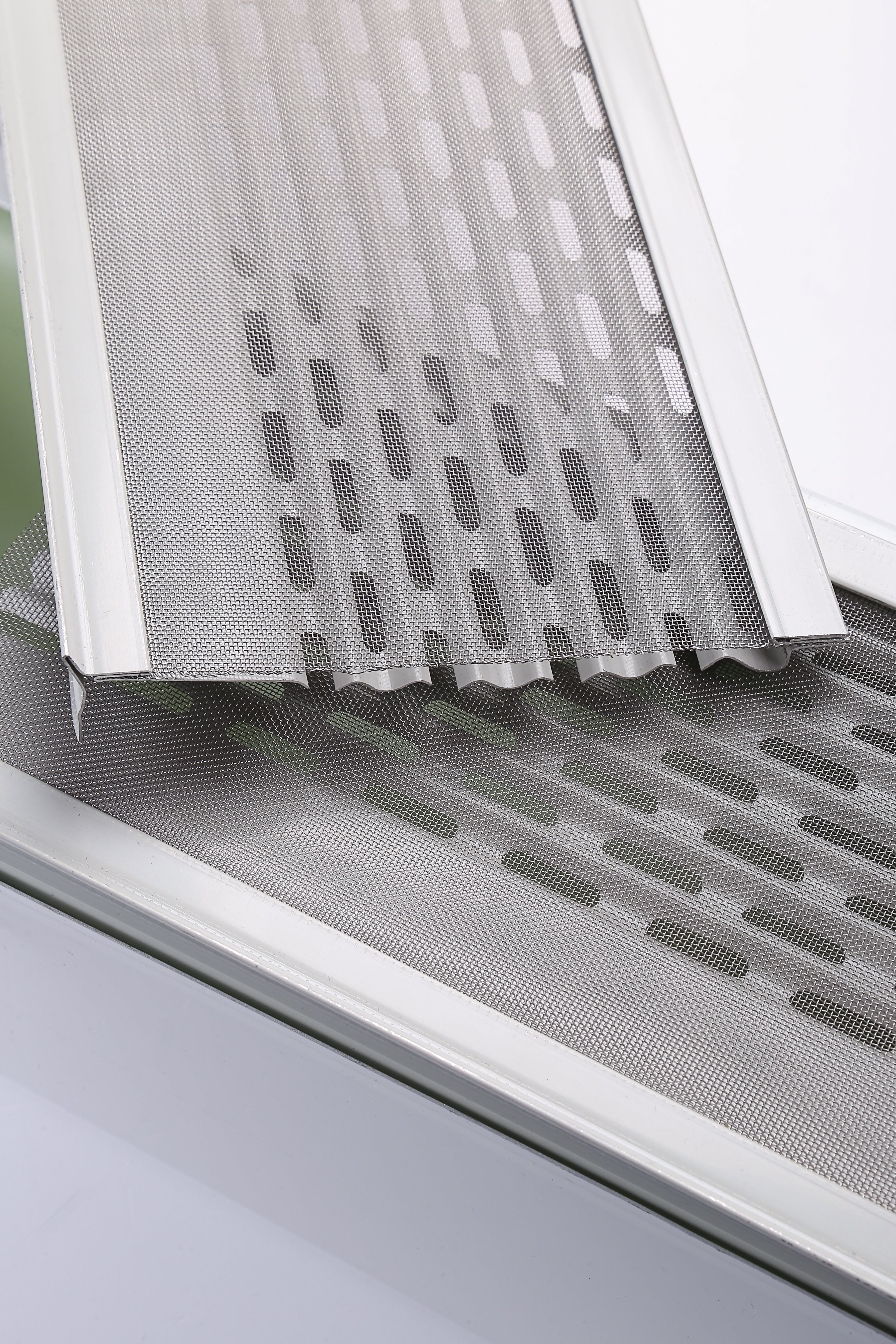 6" inch Waterlock DIY Micromesh. Fits 6" K-Style and Box Gutters. $4.36 per feet