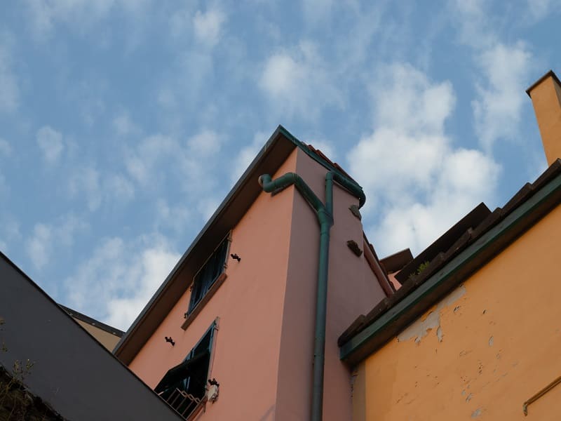 How Much Does It Cost to Clean Gutters: A Comprehensive Guide!