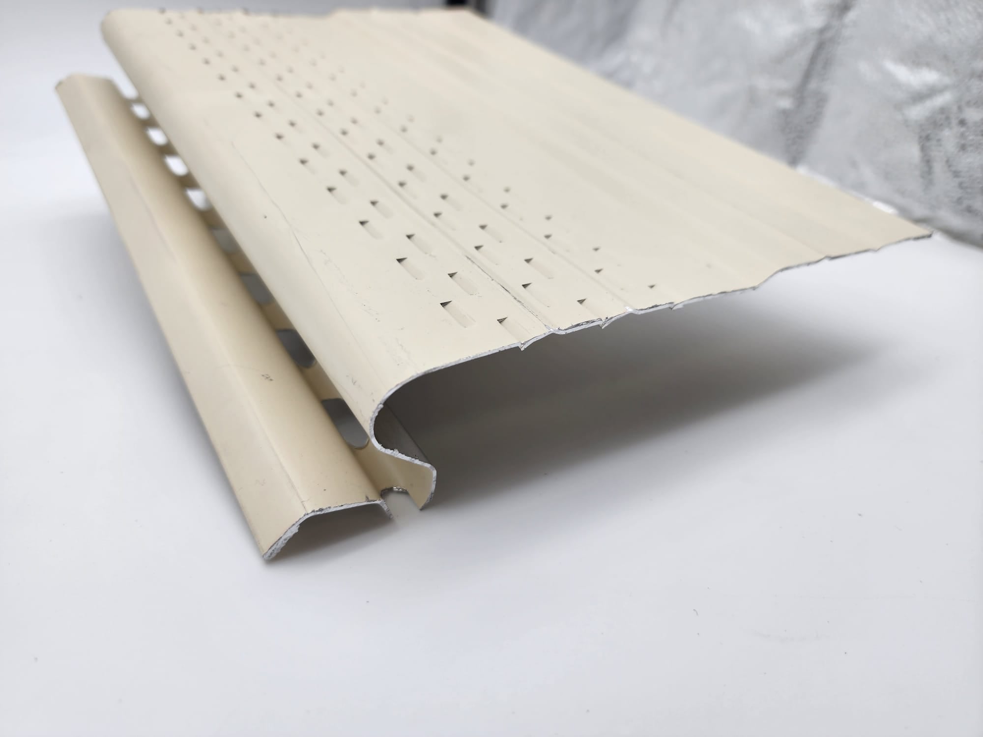 Half Round PRO Cream Gutter Guards